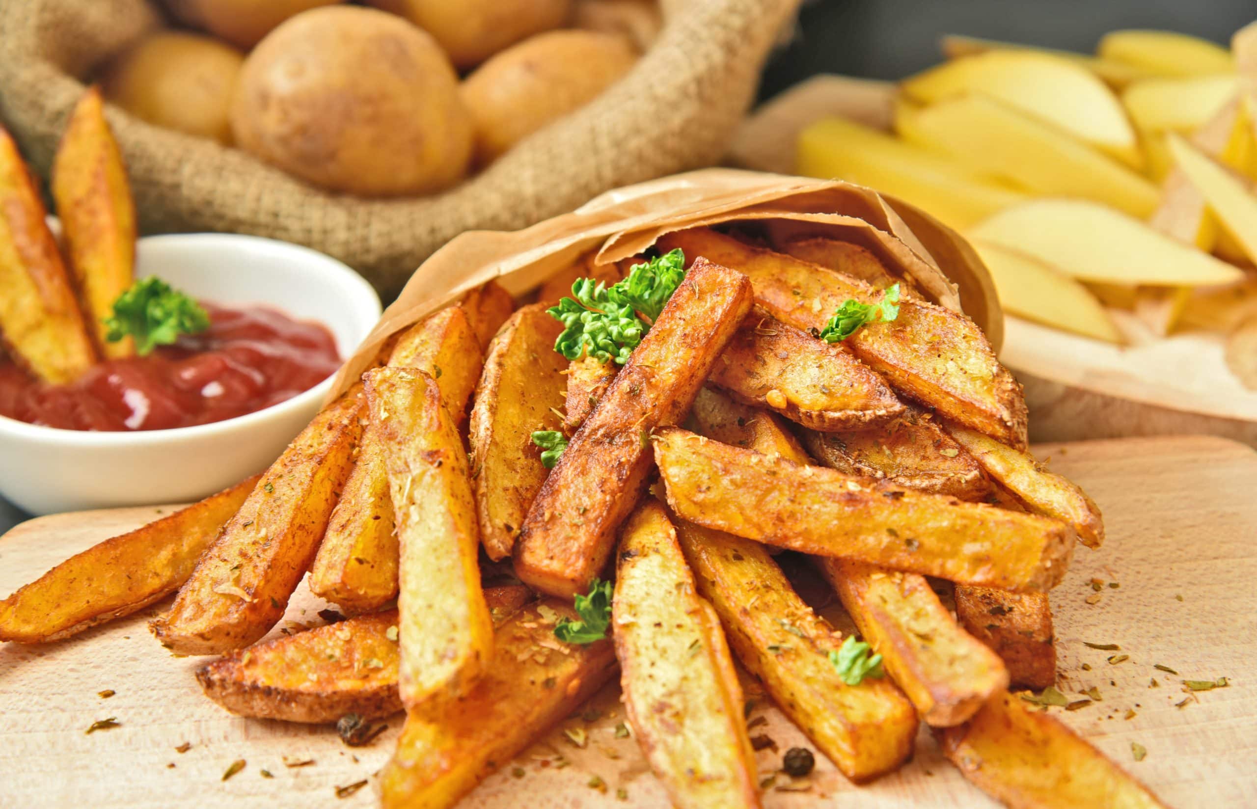 Skaniausios bulvytės fri ir kebabai – tik „Donerinėje“!